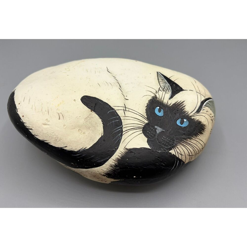 LARGE Hand Painted Siamese Cat Blue Eyes On Sea Stone